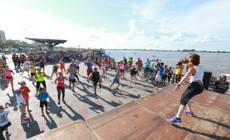 #AsuActiva: ciclismo, zumba y sorteos en la Costanera esta tarde