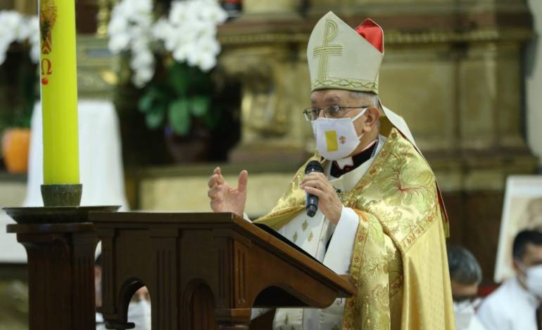 “Hoy nos enfrentamos a dos guerras: la pandemia y la corrupción”