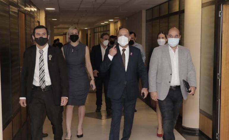 Senado aguardará definición de la Corte antes de convocar a directores de Itaipú y EBY