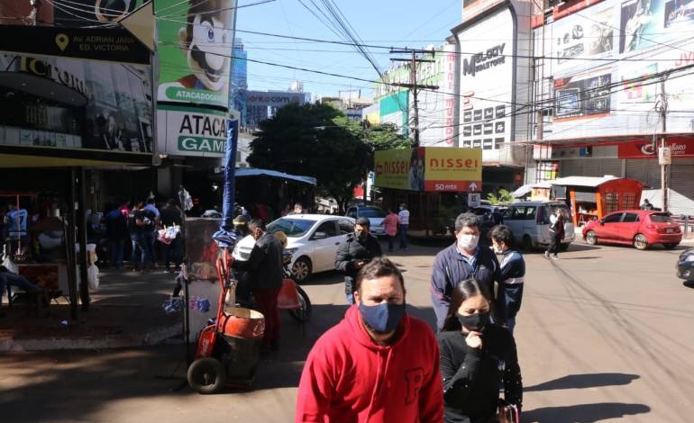 Feriado fresco y con probables lluvias dispersas