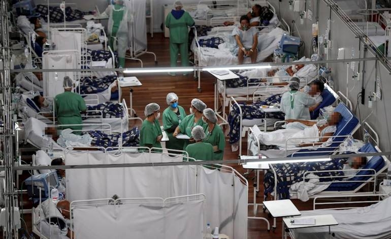 Brasil supera los 16 millones de casos de COVID-19 y roza las 450.000 muertes