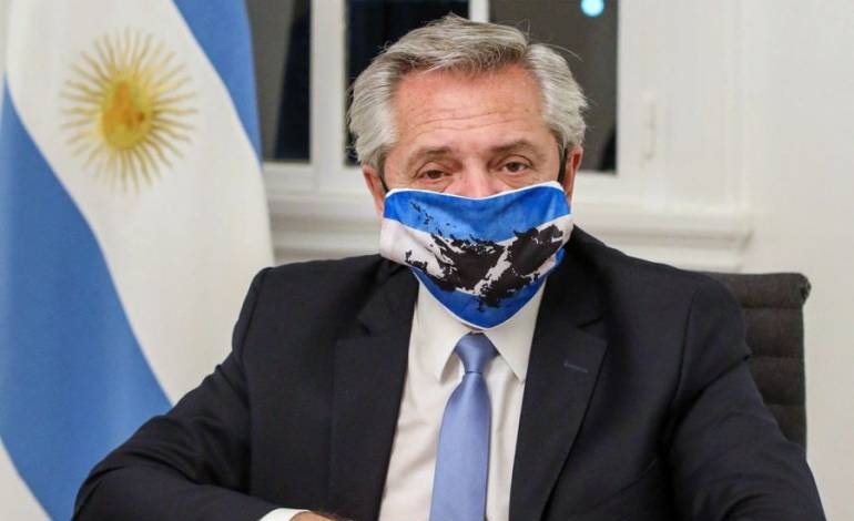 Presidente argentino insiste en liberar las patentes de vacunas contra el COVID-19