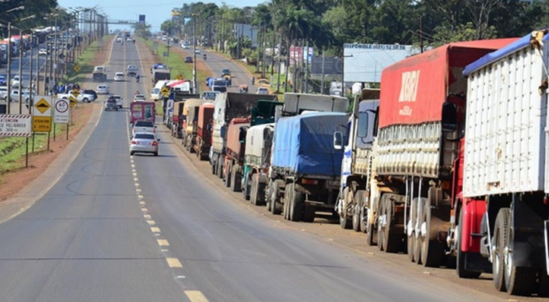 Fracasan negociaciones y paro de camioneros se mantiene para el lunes