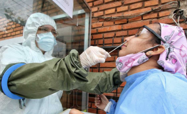 Experto sugiere hacer pruebas de PCR a los siete días de tener síntomas