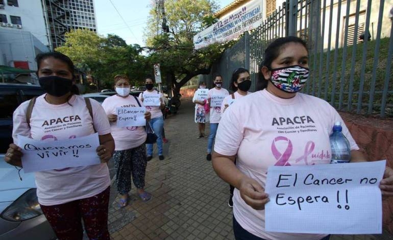 Empresas adjudicadas no proveen medicamentos para pacientes con cáncer: „Estamos muriendo“