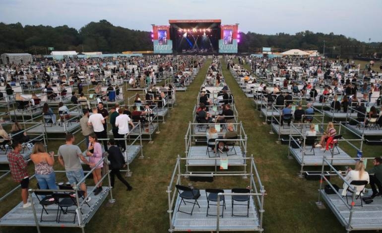 Vuelta de los conciertos y el fútbol con público: “Hay que imaginarnos ese escenario”