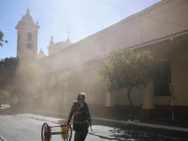 Susto tras principio de incendio en la Catedral de Asunción: bomberos controlaron el fuego