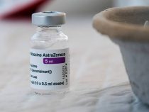 Países Bajos detecta 15 casos de trombos con AstraZeneca, 6 en mayores de 60