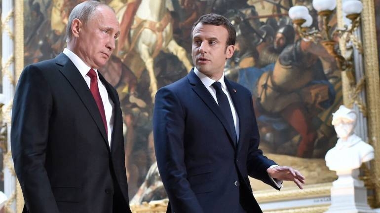 Putin y Macron, a favor de liberar patentes de vacunas antiCOVID