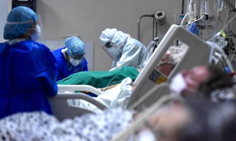 Médicos del hospital de Paraguarí denuncian que fueron amenazados por familiares