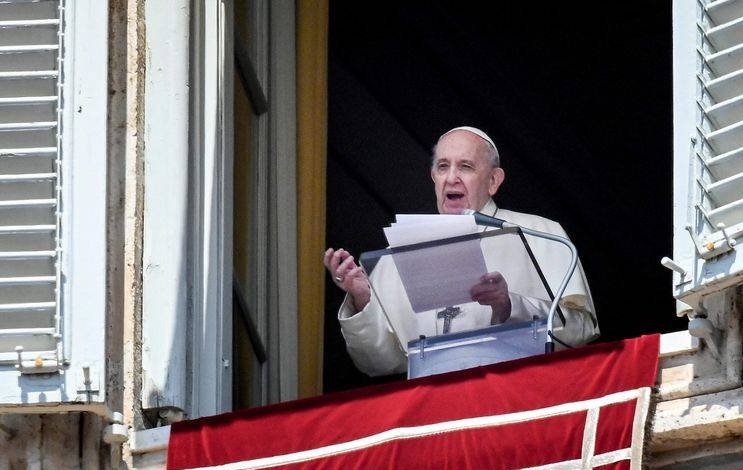 El papa recuerda a las mujeres víctimas de violencia: „Eso no es amor“
