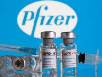 Las dosis descongeladas de Pfizer pueden estar un mes en nevera normal