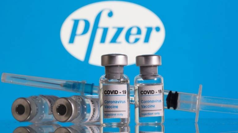 Las dosis descongeladas de Pfizer pueden estar un mes en nevera normal