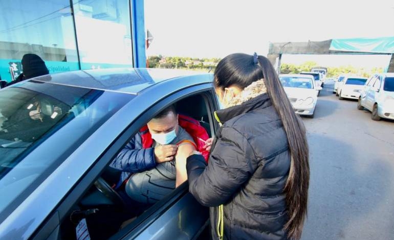 Salud no suspenderá vacunación anticovid e insta a registrarse y no especular por vacunas