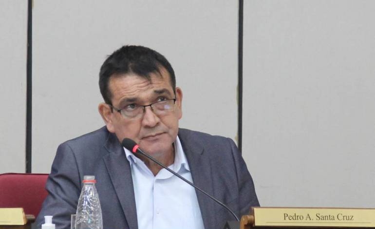 Senado: proyectista que quiere legalizar invasiones recula y retira su propuesta