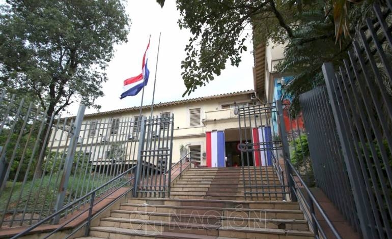 Ministerio de Salud posee USD 200 millones sin ejecutar, confirman desde Hacienda