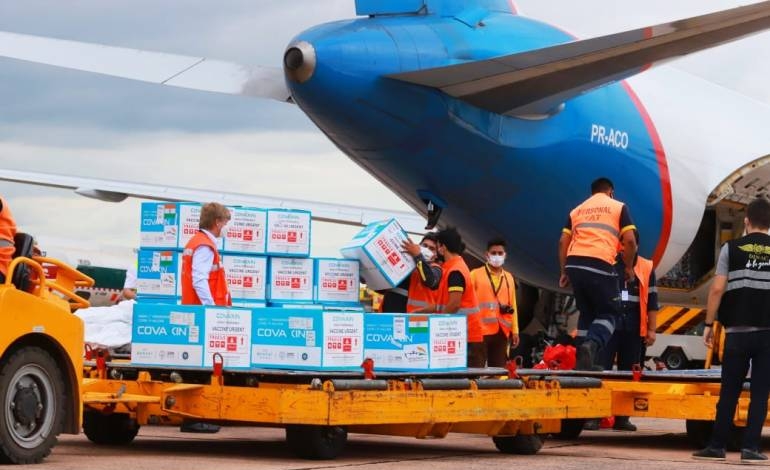 Brasil aprueba importar vacunas Sputnik V y Covaxin, pero con restricciones