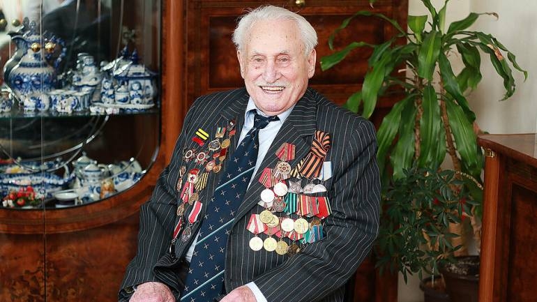 Muere en Múnich el último liberador con vida de Auschwitz