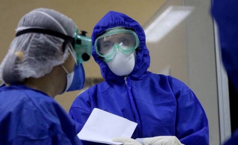 Piden a Salud reducir carga horaria de médicos de tres hospitales