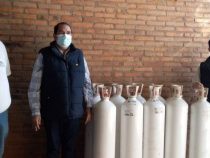 Gobernación de Concepción entrega 20 balones de oxígeno al Hospital Regional