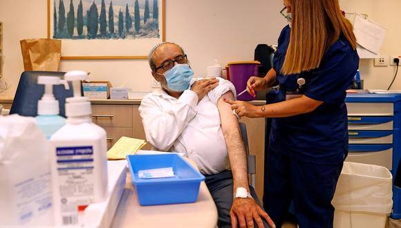 Israel autoriza la tercera dosis de la vacuna para mayores de 60 años