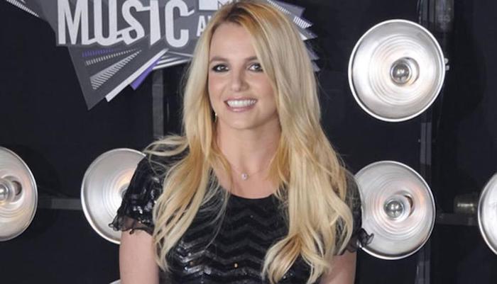 Britney Spears no se subirá a los escenarios mientras su padre la controle