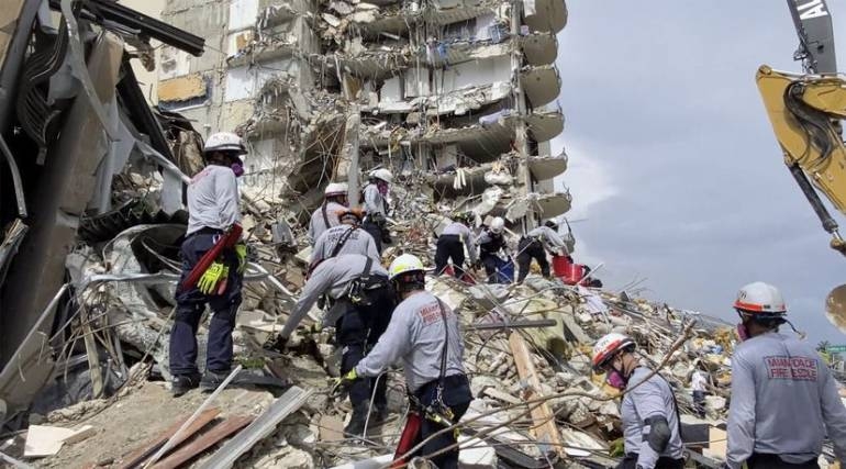 Aumentan a 24 los fallecidos en el derrumbe del edificio en Miami