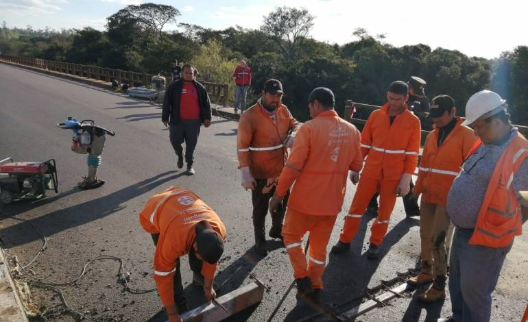 Habilitan ambas calzadas del puente Tebicuary tras reparación