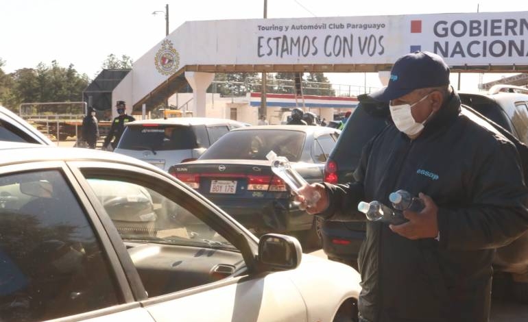 Essap distribuyó más de 100.000 botellas de agua en vacunatorio