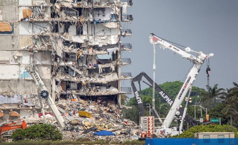 La demolición del edificio sinestrado en Miami puede comenzar esta noche