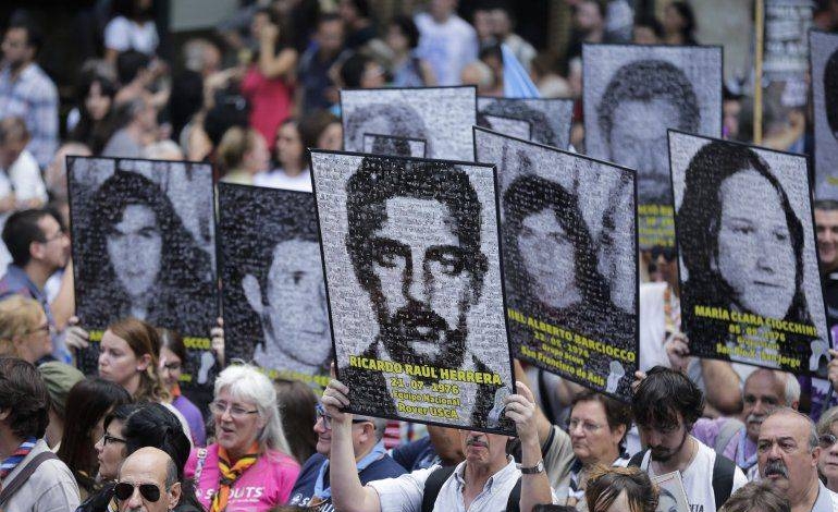 Tribunal argentino condena a exmilitar y policías por crímenes en dictadura