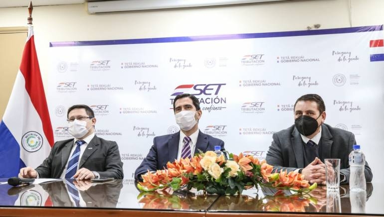 Por decreto, Abdo crea comité que fija costo referencial del flete