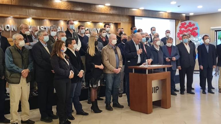 Empresarios en pie de guerra contra políticos: “No se metan en el área del sector privado”