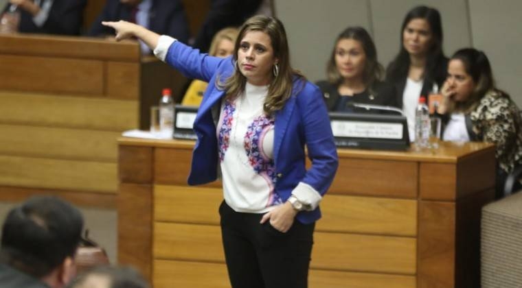 Confirman rechazo de la querella contra la diputada Kattya González