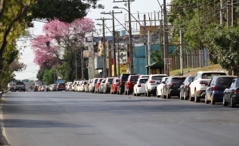 Salud dice que mañana habrá suficientes vacunas de AstraZeneca y Pfizer