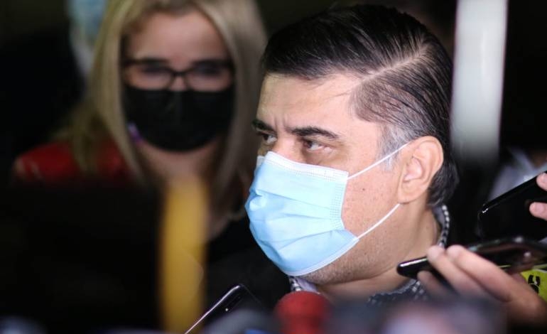 “Estar vacunado no significa que no vas a enfermarte”, advierte Borba