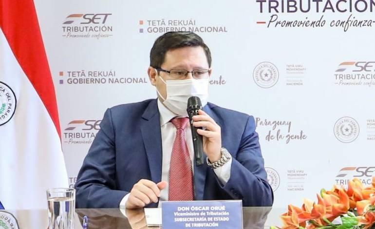 Buena recuperación económica permite dialogar sobre aumento salarial con docentes