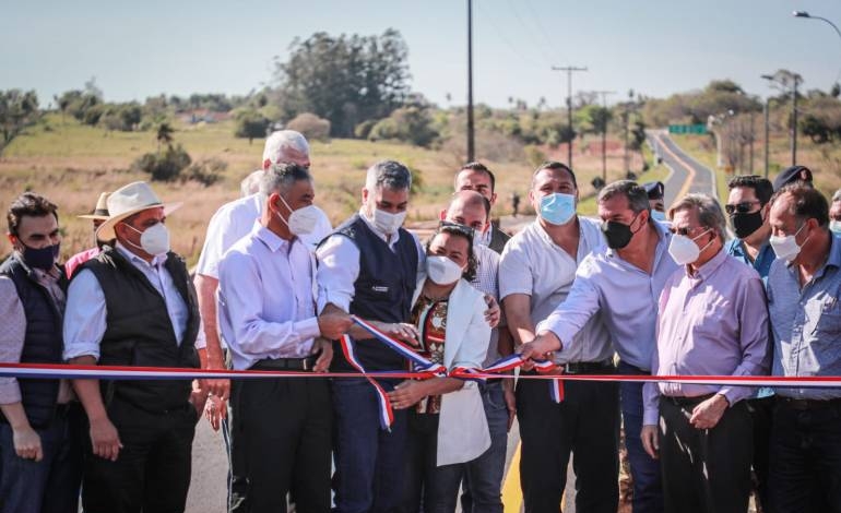 Marito destaca sus rutas asfaltadas: “En tres años le ganamos a Stroessner”