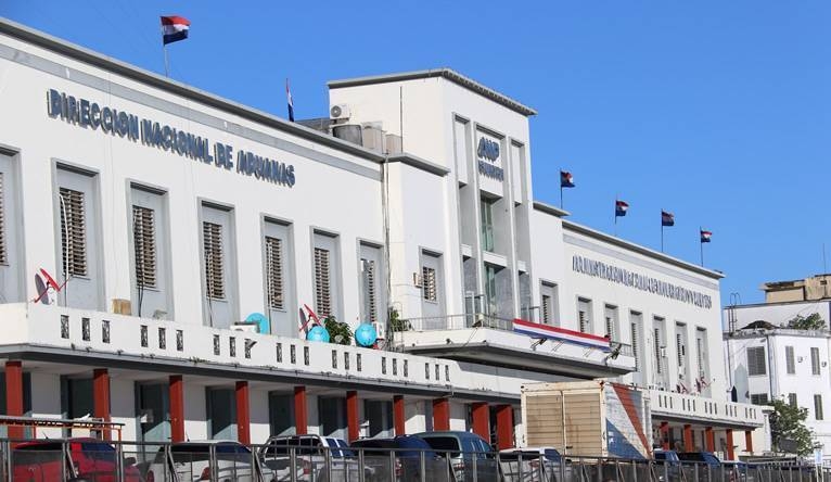 Aduaneros piden reposición de G. 12.000 millones para poder cobrar horas extras